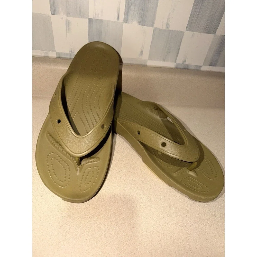 CROCS excellent fast